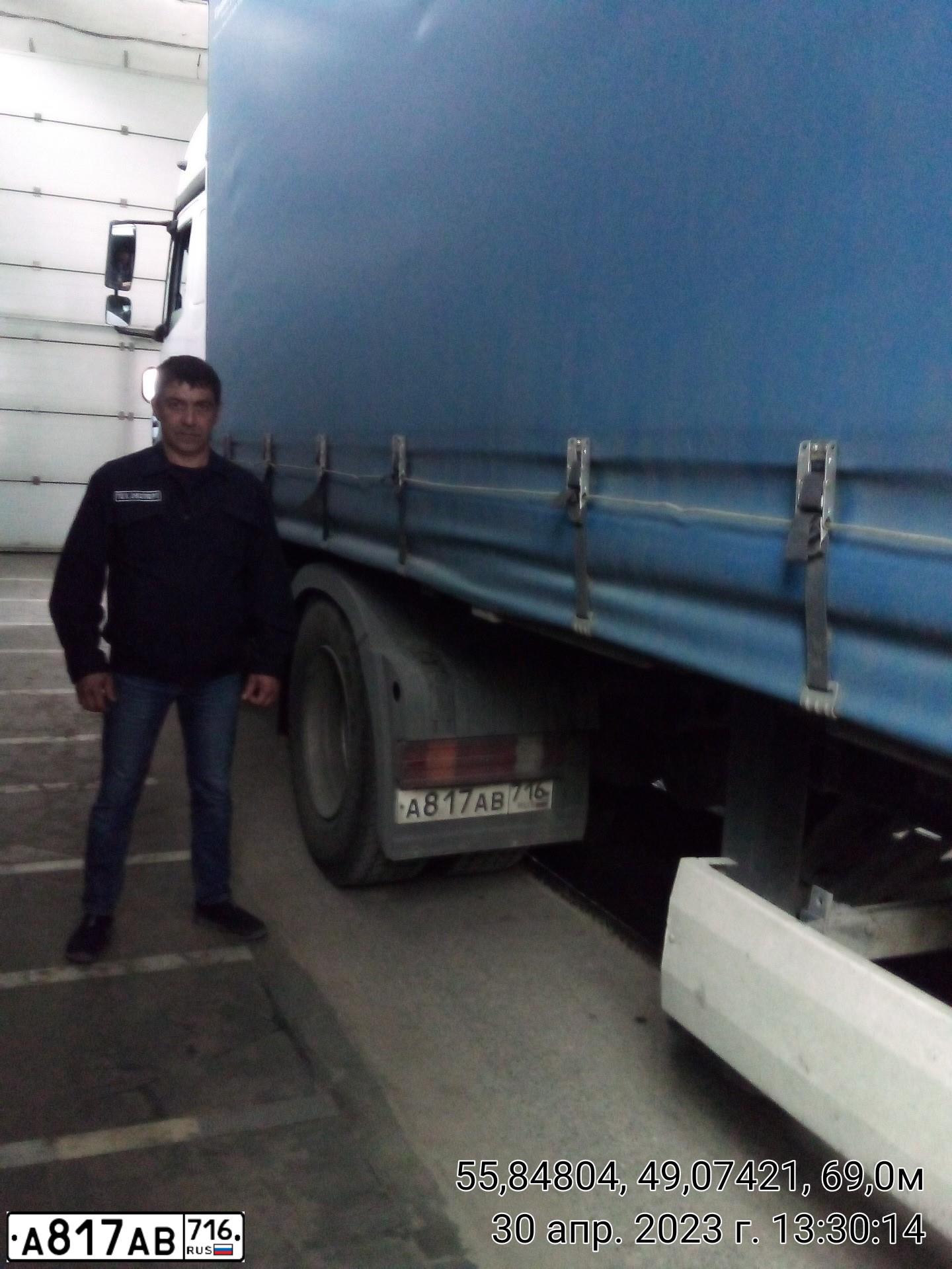 Фото автомобиля MERCEDES AXOR, 2008 — госномер А817АВ716. Цвет: Белый