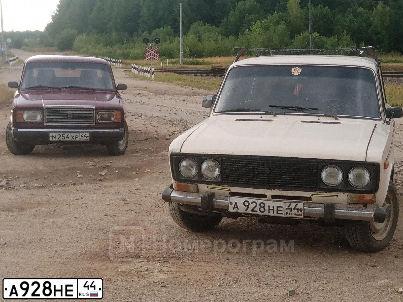 Фото автомобиля LADA 2106, 1995 — госномер А928НЕ44. Цвет: БЕЛЫЙ