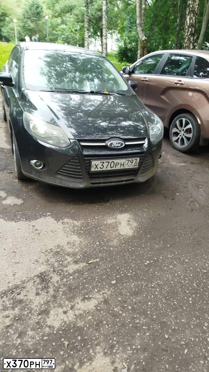 Фото автомобиля FORD FOCUS, 2012 — госномер Х370РН797. Цвет: ЧЕРНЫЙ