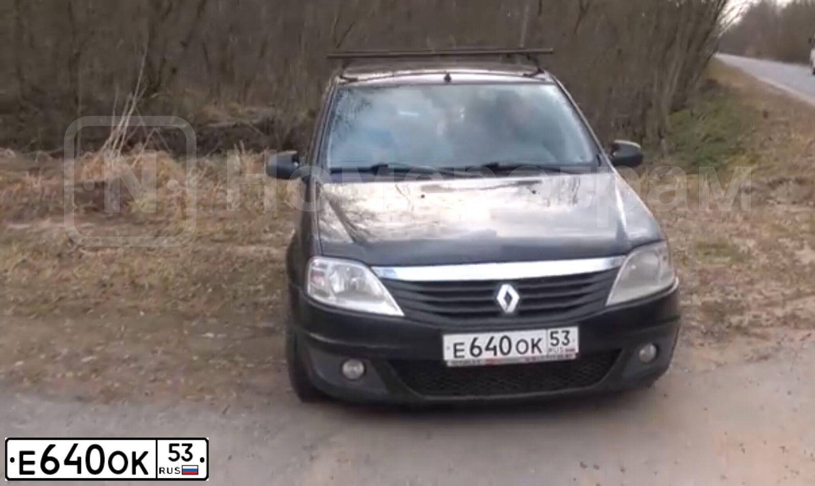 Фото автомобиля RENAULT LOGAN, 2011 — госномер Е640ОК53. Цвет: ЧЕРНЫЙ