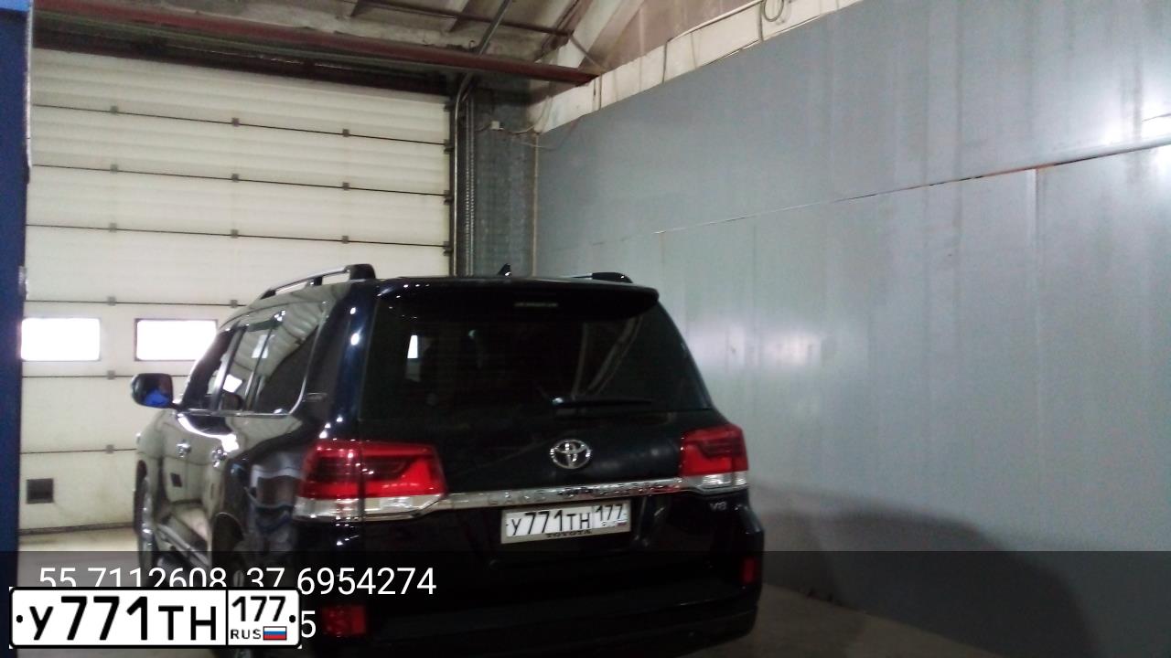 Фото автомобиля TOYOTA LAND CRUISER 200, 2017 — госномер Н524СМ797. Цвет: ЧЕРНЫЙ