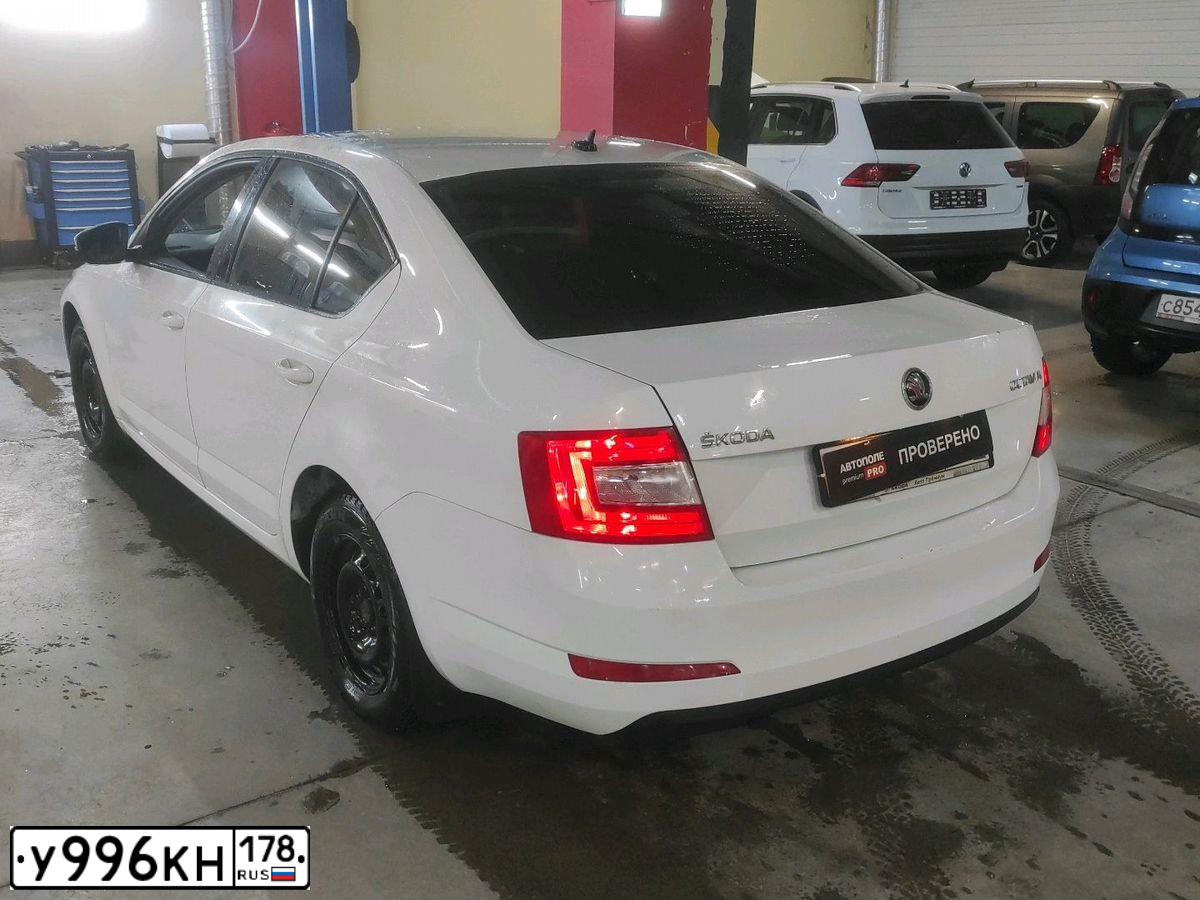 Фото автомобиля SKODA OCTAVIA, 2016 — госномер К442ОН147. Цвет: БЕЛЫЙ