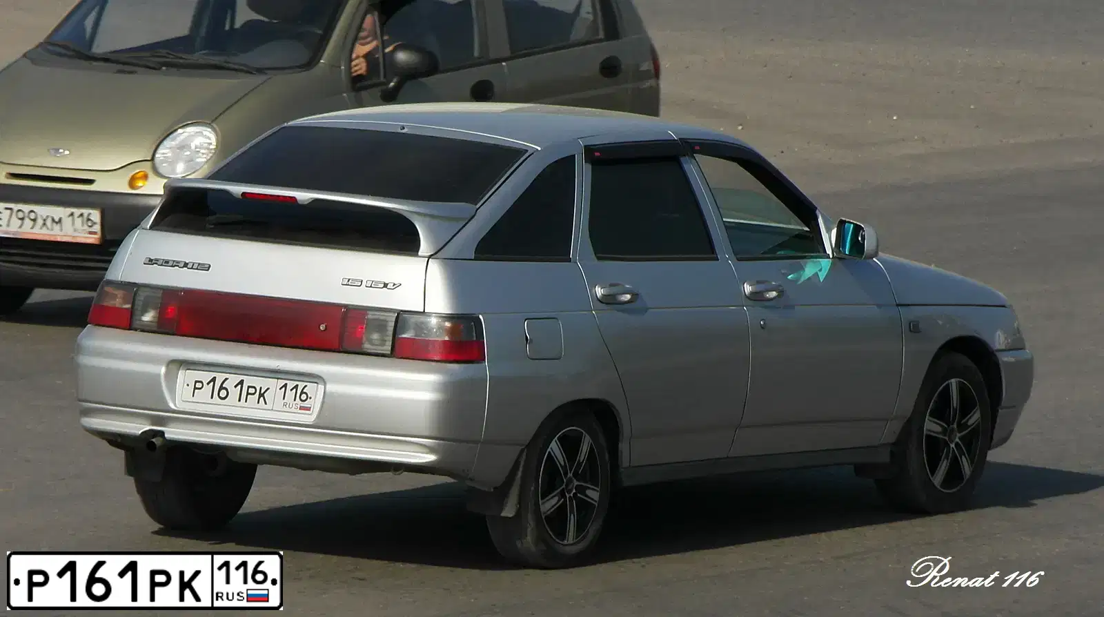 Фото автомобиля LADA 2112, 2007 — госномер Р161РК116. Цвет: СВЕТЛО-СЕРЕБРИСТЫЙ МЕТАЛЛ