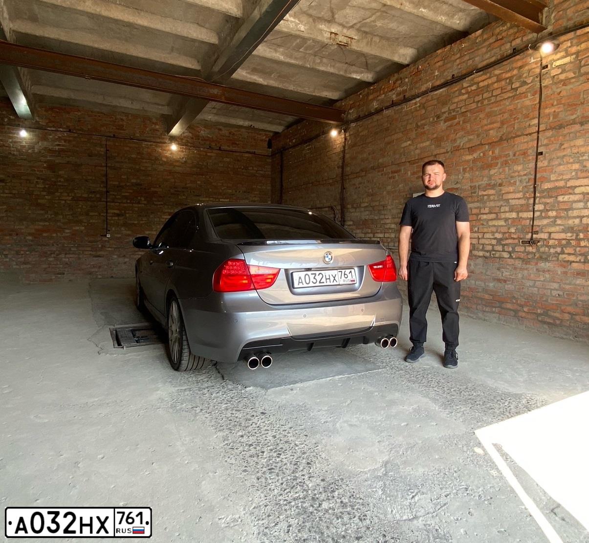 Фото автомобиля BMW SERIE 3, 2010 — госномер К485АТ126. Цвет: СЕРЫЙ