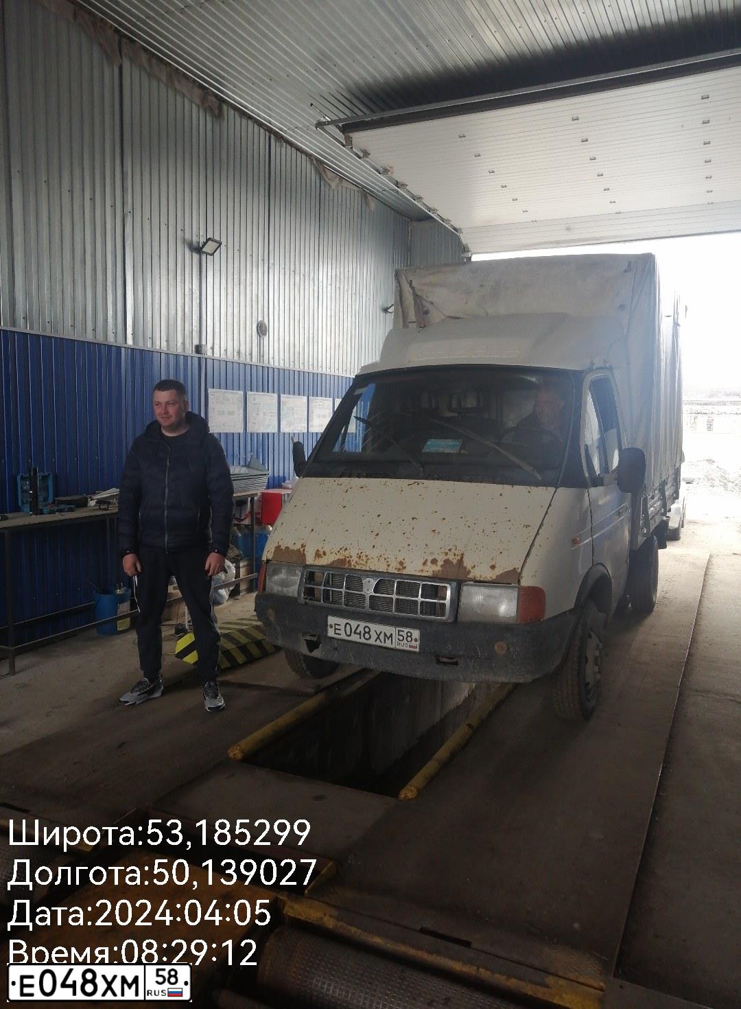 Фото автомобиля GAZ 3202, 1994 — госномер Х505РУ763. Цвет: БЕЖЕВЫЙ