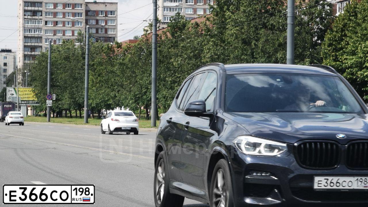 Фото автомобиля BMW X3, 2020 — госномер Е366СО198. Цвет: ЧЕРНЫЙ
