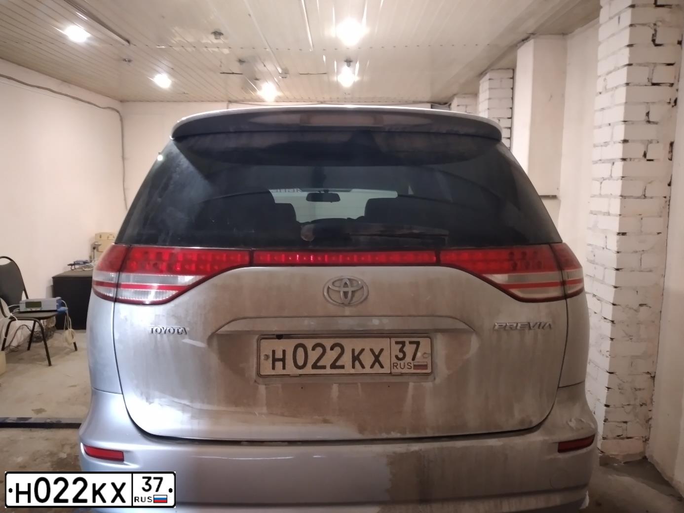 Фото автомобиля TOYOTA RAV4, 2003 — госномер М515МО37. Цвет: СВЕТЛО-СЕРЫЙ