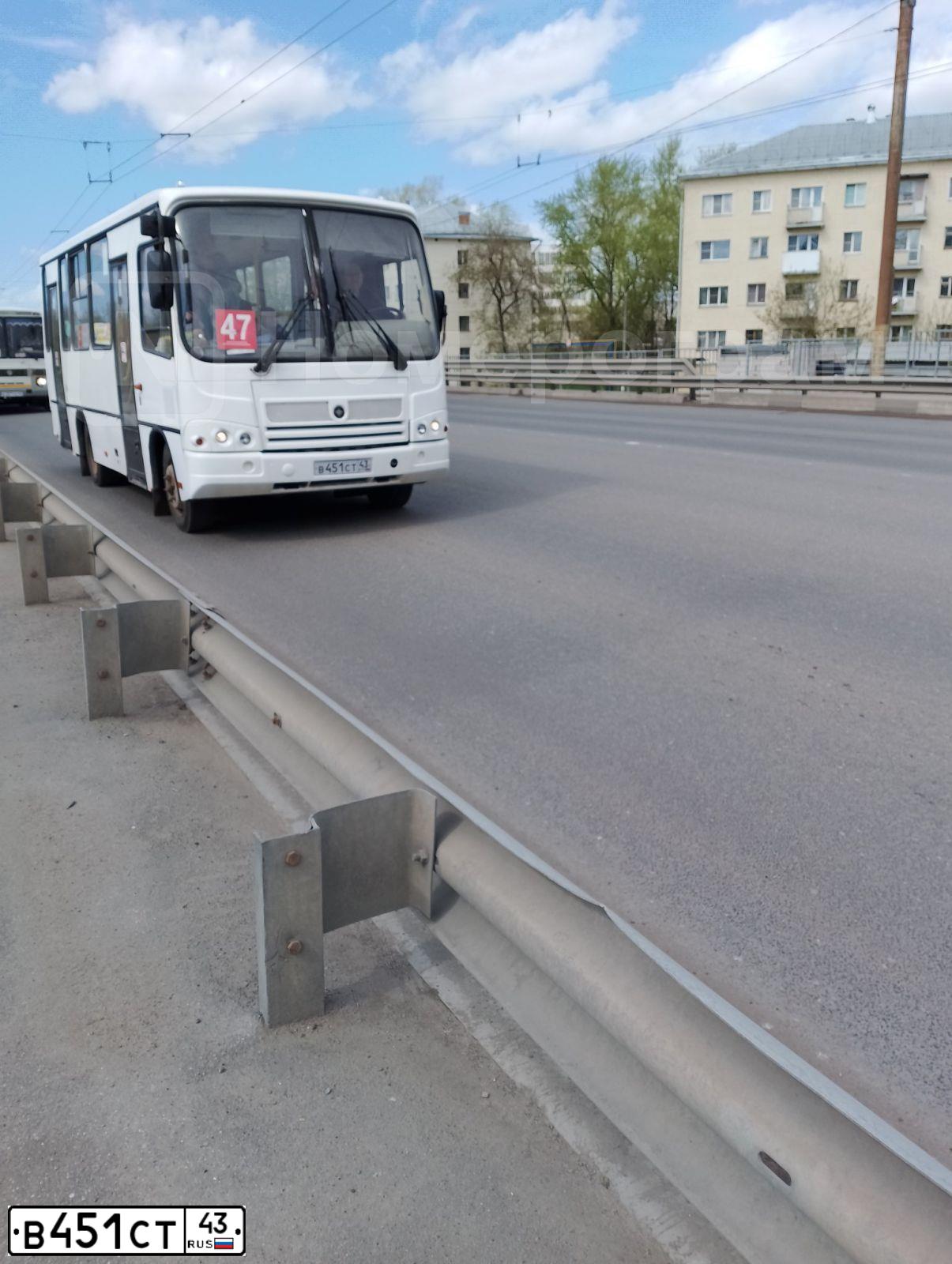 Фото автомобиля ПАЗ 320402-05, 2016 — госномер В451СТ43. Цвет: Белый