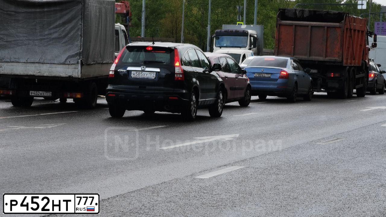Фото автомобиля GAZ EL NEXT, 2015 — госномер Р452НТ777. Цвет: Белый