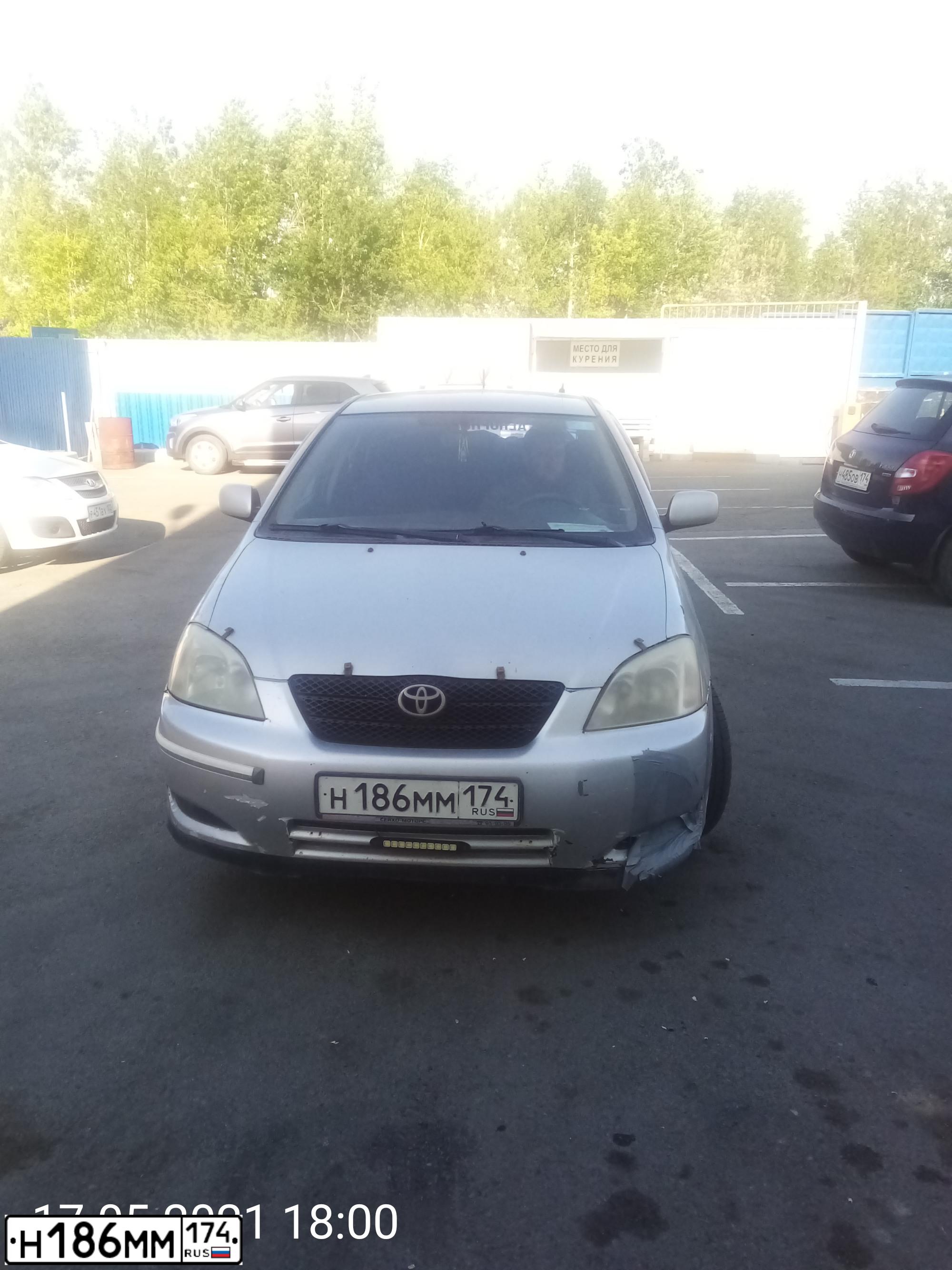 Фото автомобиля TOYOTA COROLLA, 2002 — госномер Н186ММ174. Цвет: СЕРЕБРИСТЫЙ