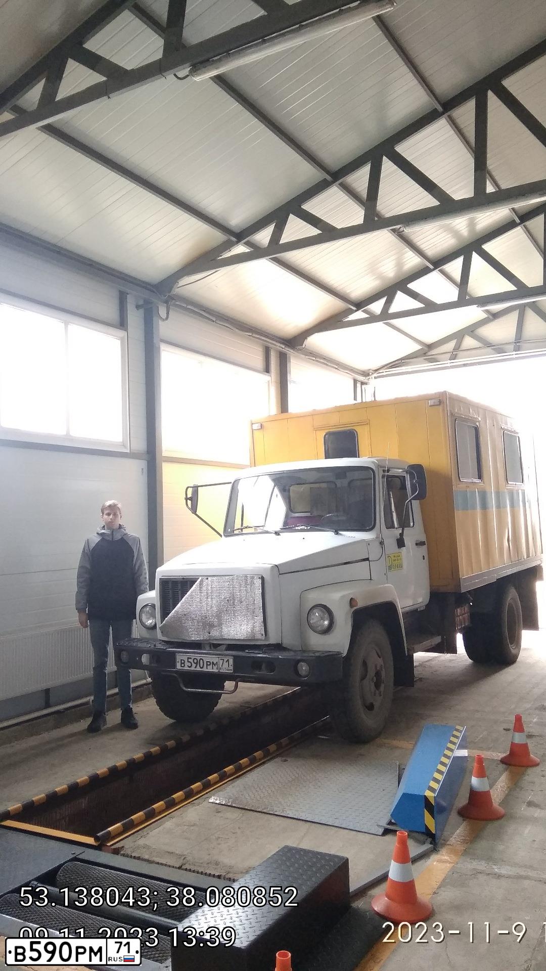 Фото автомобиля GAZ 3307, 2001 — госномер В590РМ71. Цвет: БЕЛЫЙ