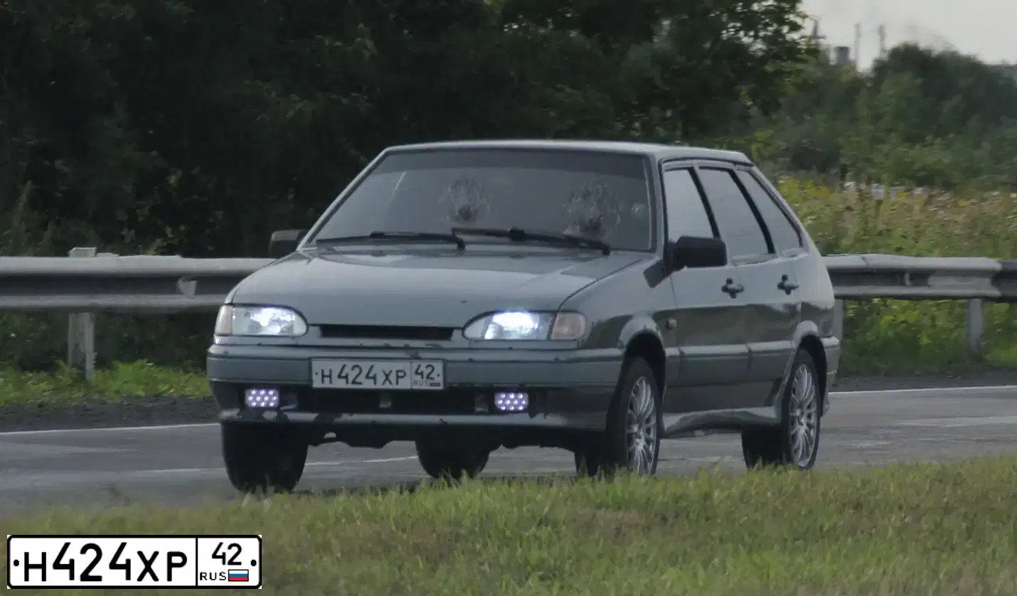 Фото автомобиля LADA 2114 SAMARA, 2007 — госномер Н424ХР42. Цвет: СЕРО-ЗЕЛЕНЫЙ МЕТАЛЛИК