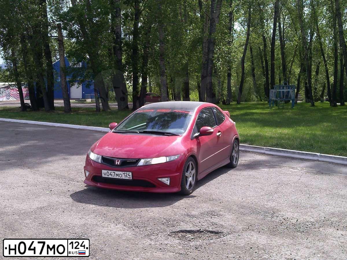 Фото автомобиля HONDA CIVIC, 2007 — госномер Н047МО124. Цвет: КРАСНЫЙ