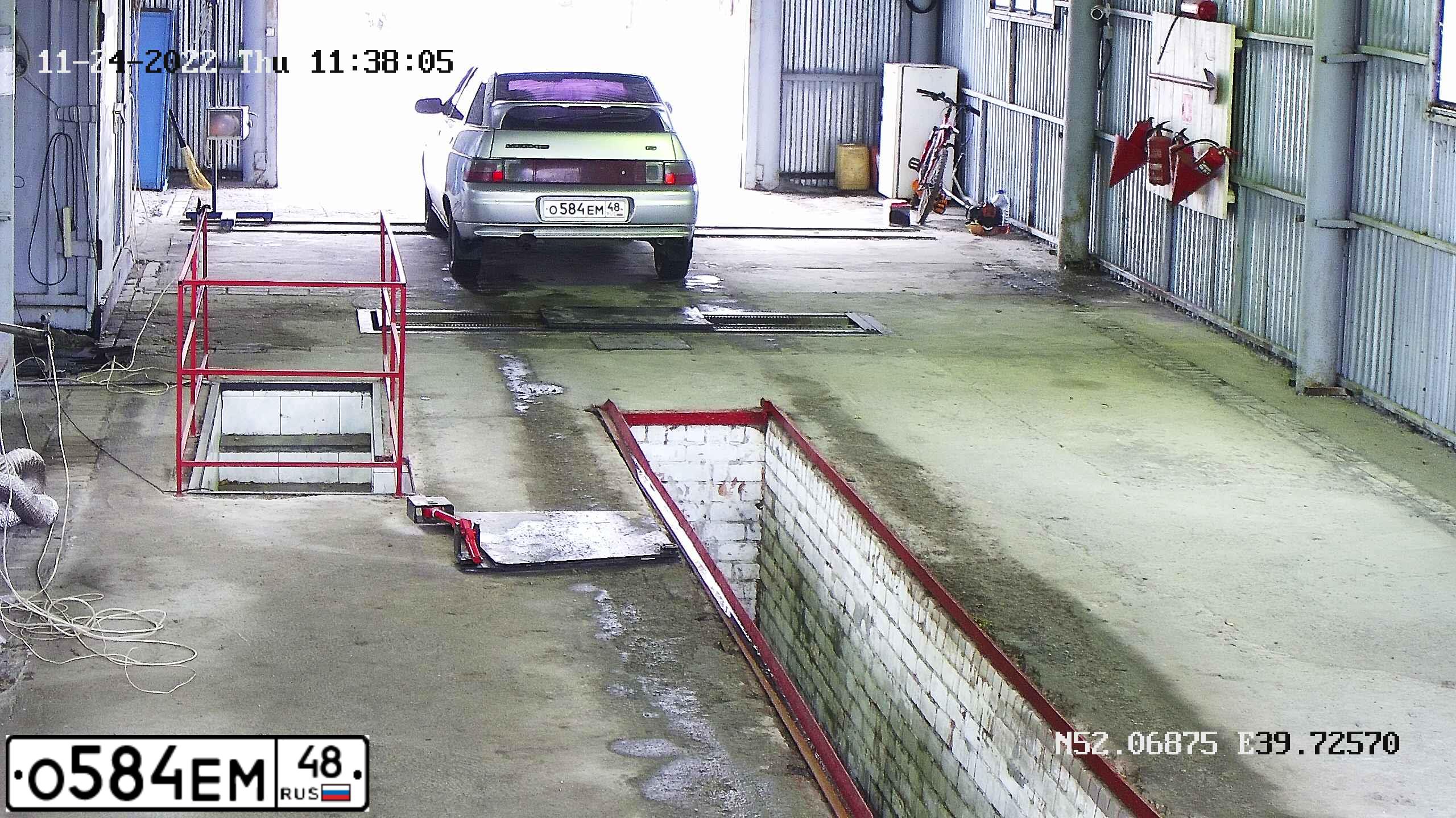 Фото автомобиля LADA 2112 LADA, 2007 — госномер А045НА761. Цвет: СВЕТЛО СЕРЕБР МЕТАЛЛ