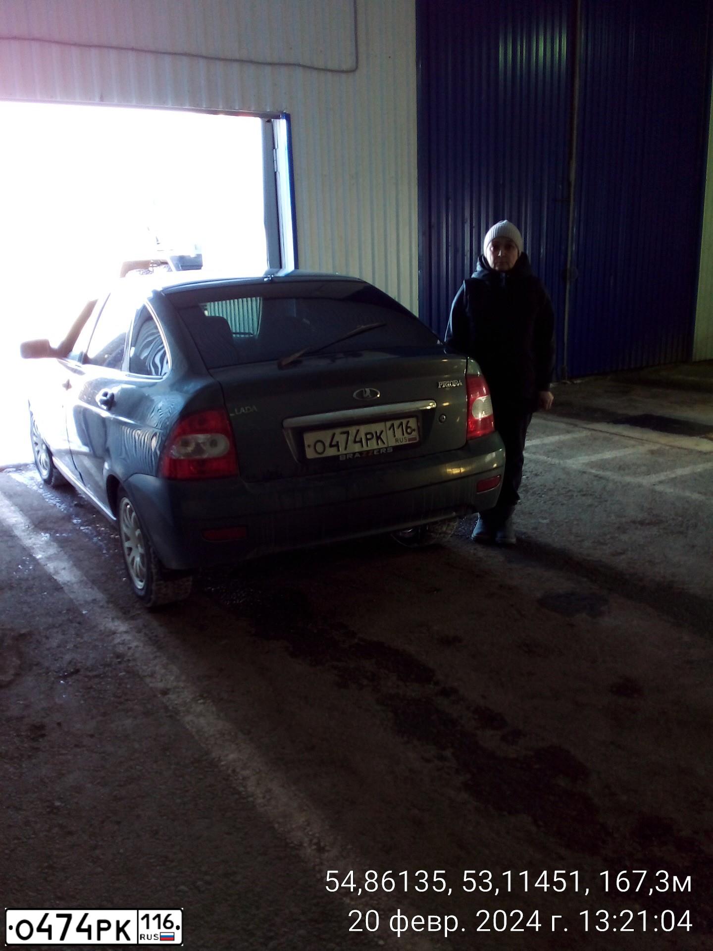 Фото автомобиля LADA 2172 PRIORA, 2009 — госномер О474РК116