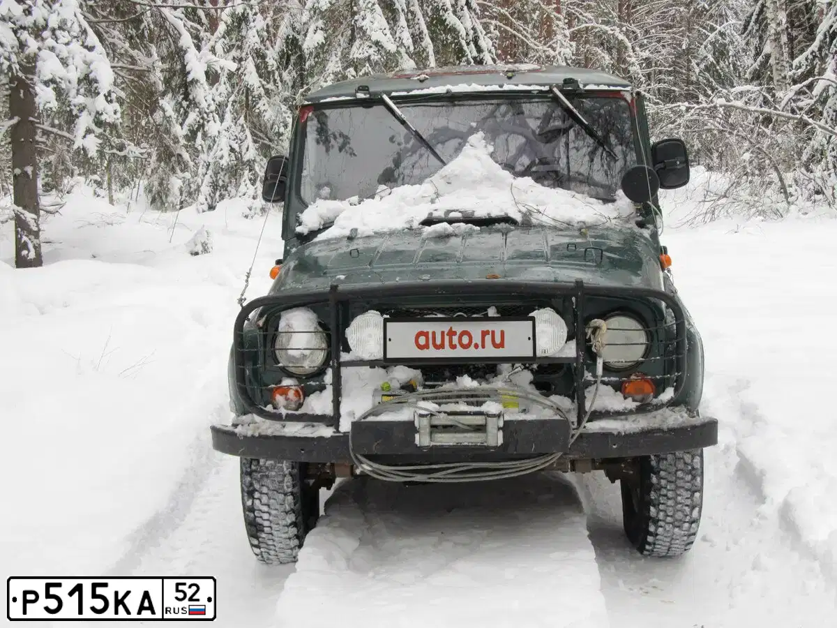 Фото автомобиля CHEVROLET NIVA, 2004 — госномер Т194ОЕ52. Цвет: ТЕМНО-СЕРЫЙ
