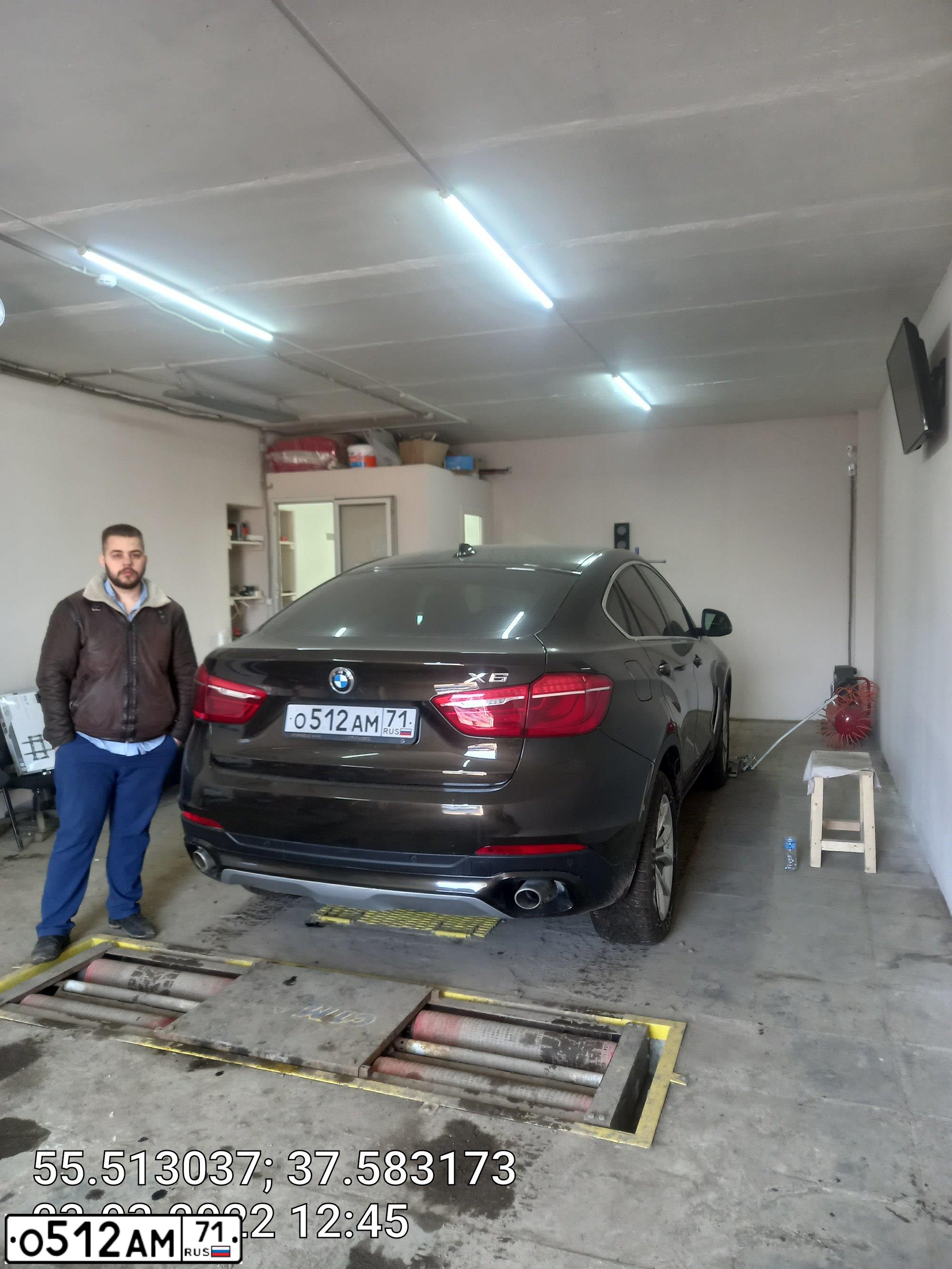 Фото автомобиля BMW X6, 2015 — госномер О512АМ71. Цвет: Коричневый