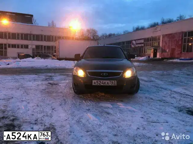 Фото автомобиля LADA 2170 PRIORA, 2014 — госномер Х001СТ63. Цвет: серебристо-темно-серый