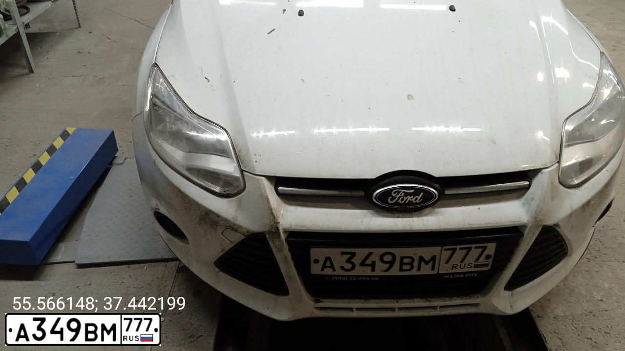 Фото автомобиля FORD FOCUS, 2014 — госномер А349ВМ777. Цвет: БЕЛЫЙ