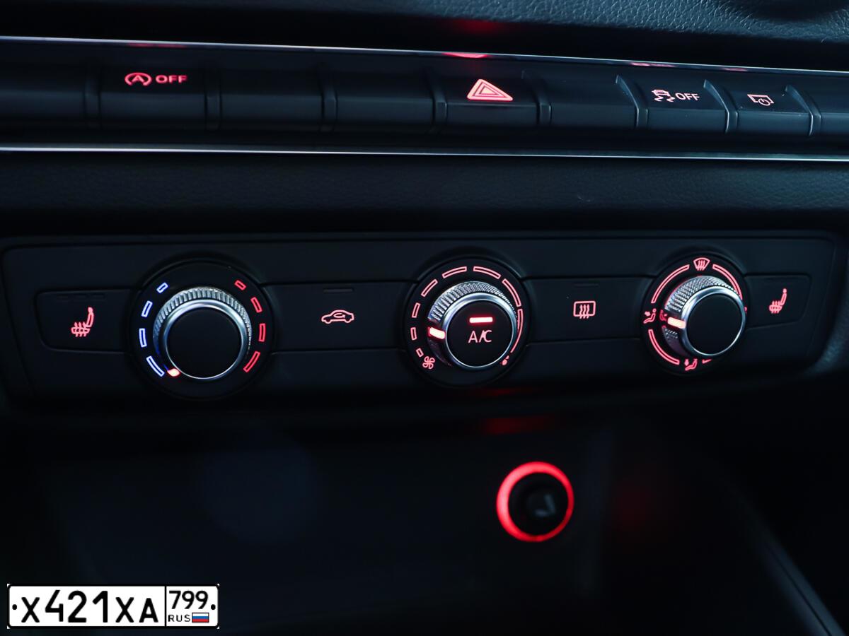 Фото автомобиля AUDI A3, 2013 — госномер Р717ММ797. Цвет: Красный