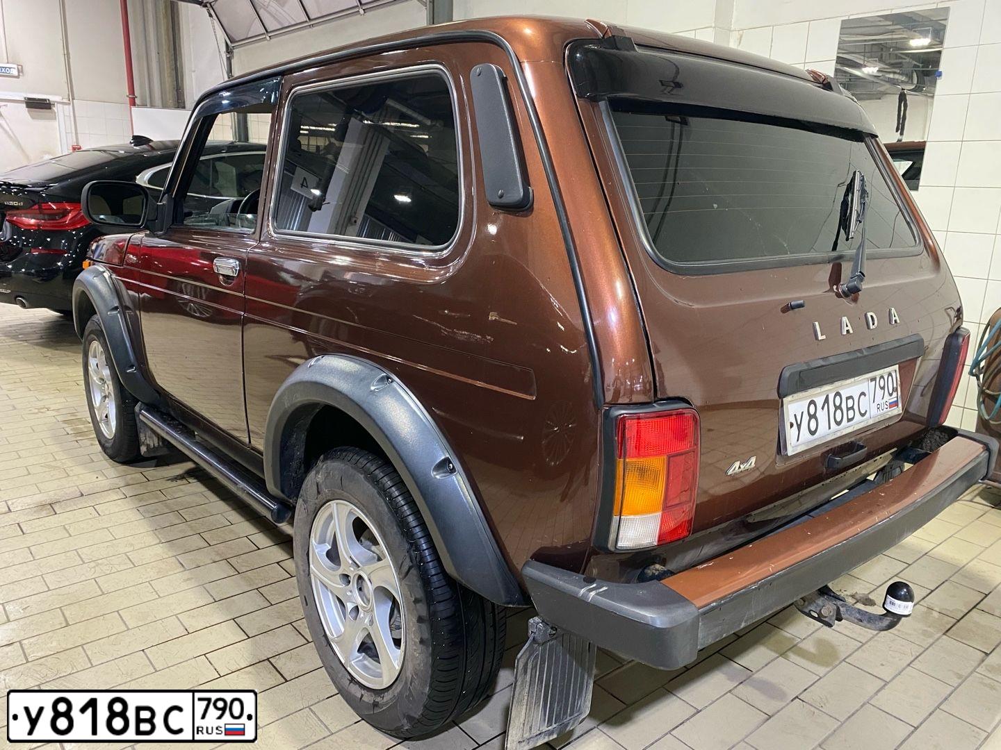 Фото автомобиля LADA 2121 NIVA, 2017 — госномер Х505ТХ33. Цвет: Коричневый