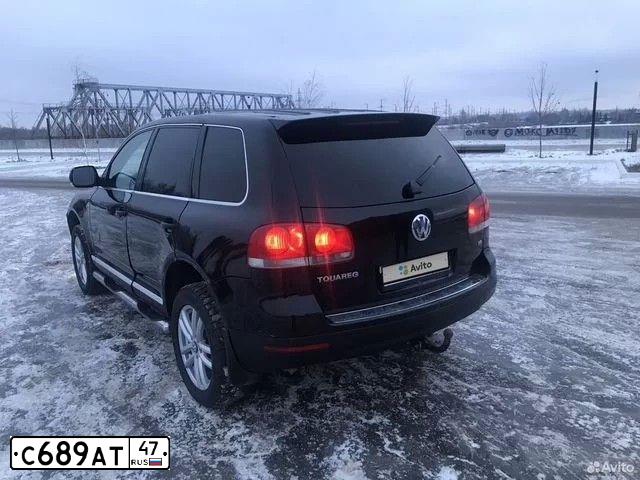 Фото автомобиля VOLKSWAGEN TOUAREG, 2003. Цвет: ЧЕРНЫЙ