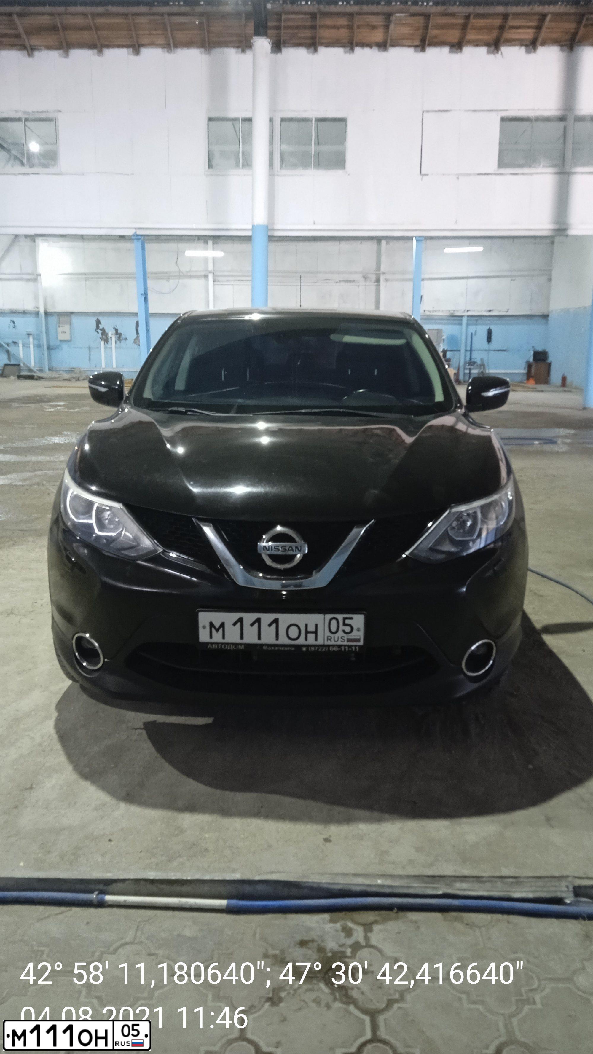 Фото автомобиля NISSAN QASHQAI, 2014 — госномер М111ОН05. Цвет: ЧЕРНЫЙ