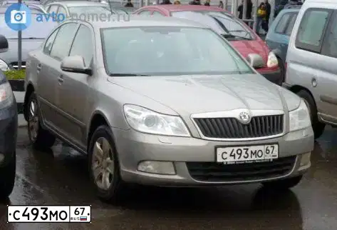 Фото автомобиля SKODA OCTAVIA, 2011 — госномер С493МО67. Цвет: БЕЖЕВЫЙ