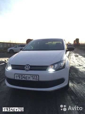 Фото автомобиля VOLKSWAGEN POLO, 2012 — госномер С823МА761. Цвет: Белый