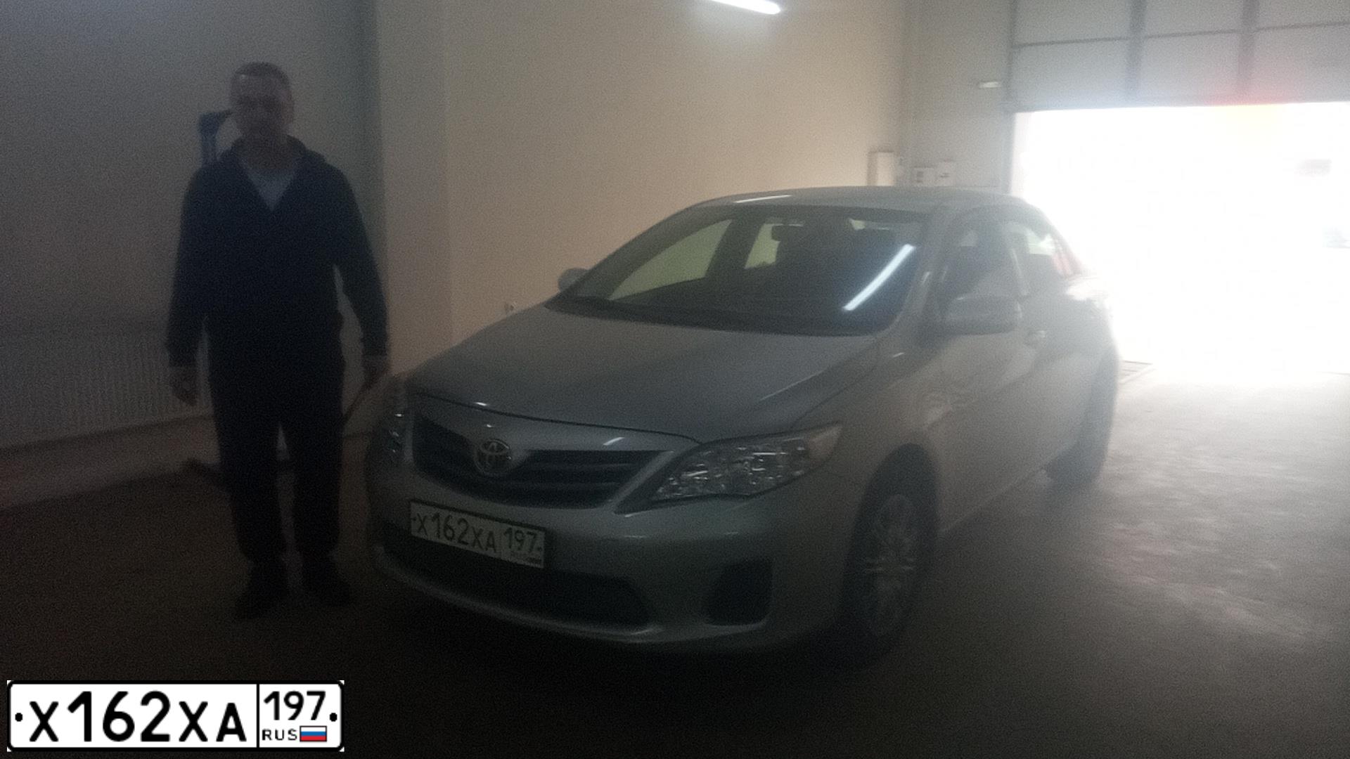 Фото автомобиля TOYOTA COROLLA, 2012 — госномер О054ЕА181. Цвет: СЕРЕБРИСТЫЙ