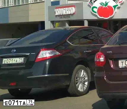 Фото автомобиля NISSAN TEANA, 2011 — госномер Т131ЕМ71. Цвет: ЧЕРНЫЙ