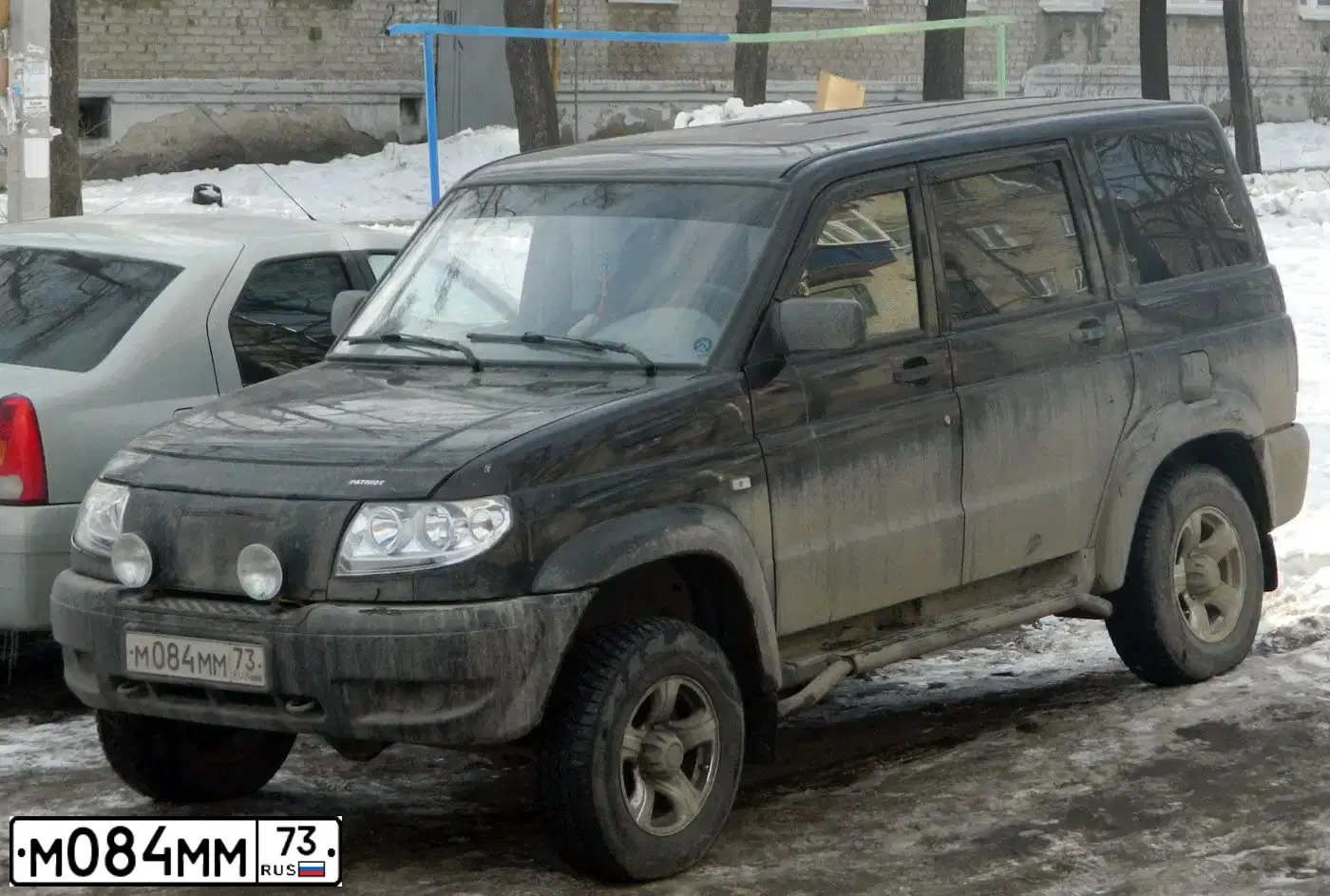 Фото автомобиля UAZ 3163 PATRIOT, 2012 — госномер М084ММ73. Цвет: ЧЕРНЫЙ