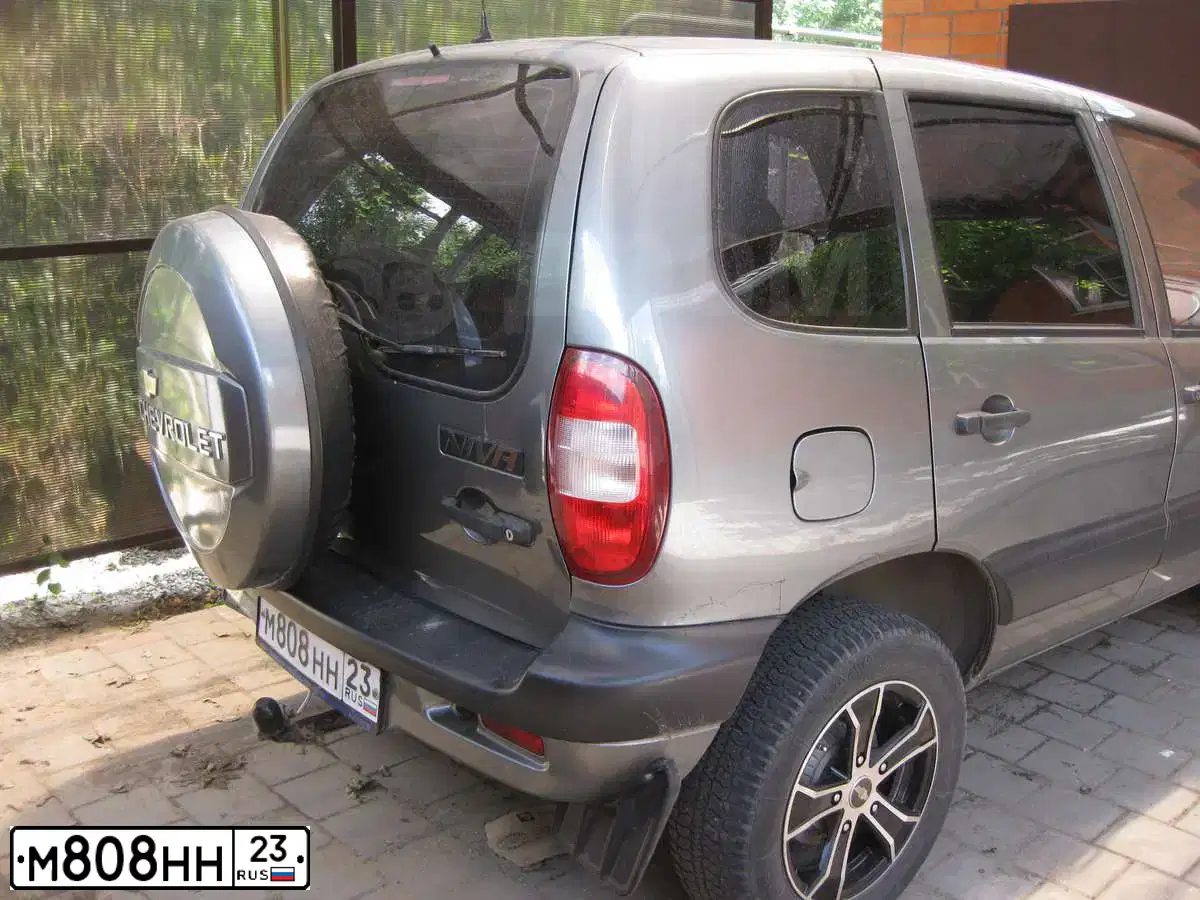 Фото автомобиля FORD FOCUS C-MAX, 2007 — госномер М808НН23. Цвет: СИНИЙ