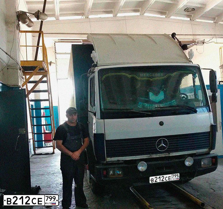 Фото автомобиля МЕРСЕДЕС-БЕНЦ 811, 1999 — госномер В212СЕ799. Цвет: БЕЛЫЙ