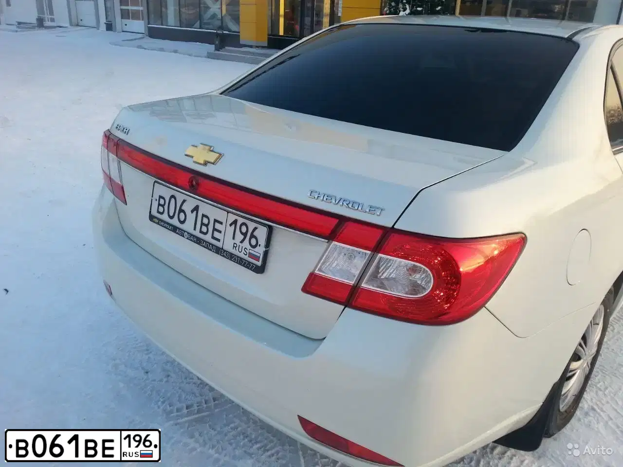 Фото автомобиля CHEVROLET T EPICA, 2011 — госномер М916АР196. Цвет: Белый