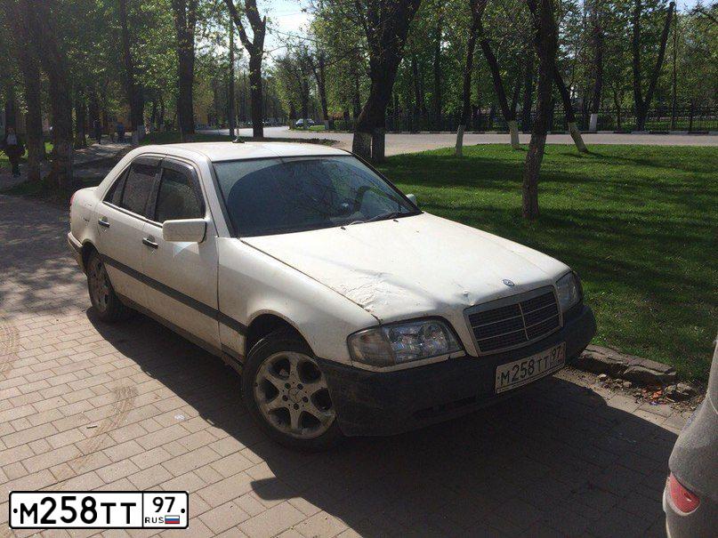 Фото автомобиля MERCEDES C-KLASSE, 1994 — госномер Т362ХТ71. Цвет: Белый