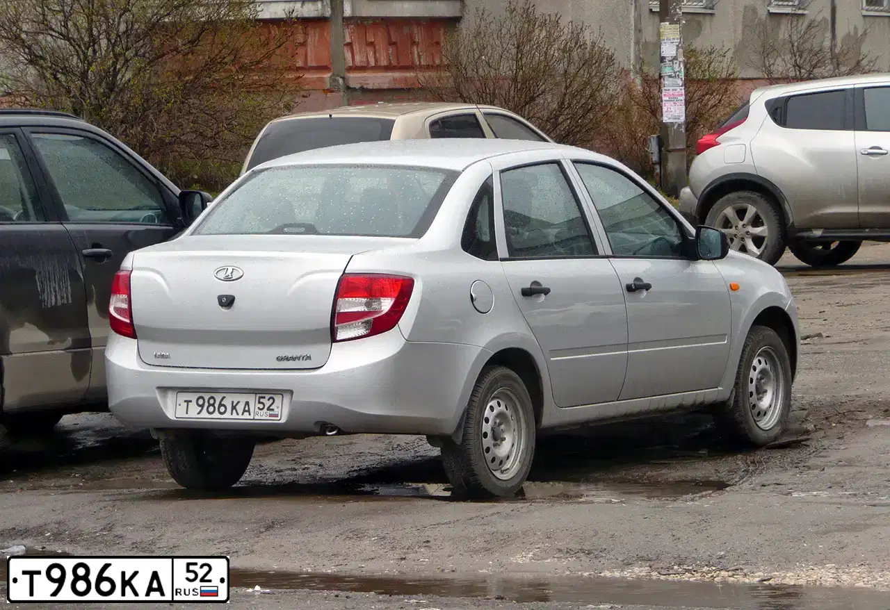 Фото автомобиля LАDА219010GRАNТА, 2013 — госномер Т986КА52. Цвет: СВЕТЛО-СЕРЫЙ