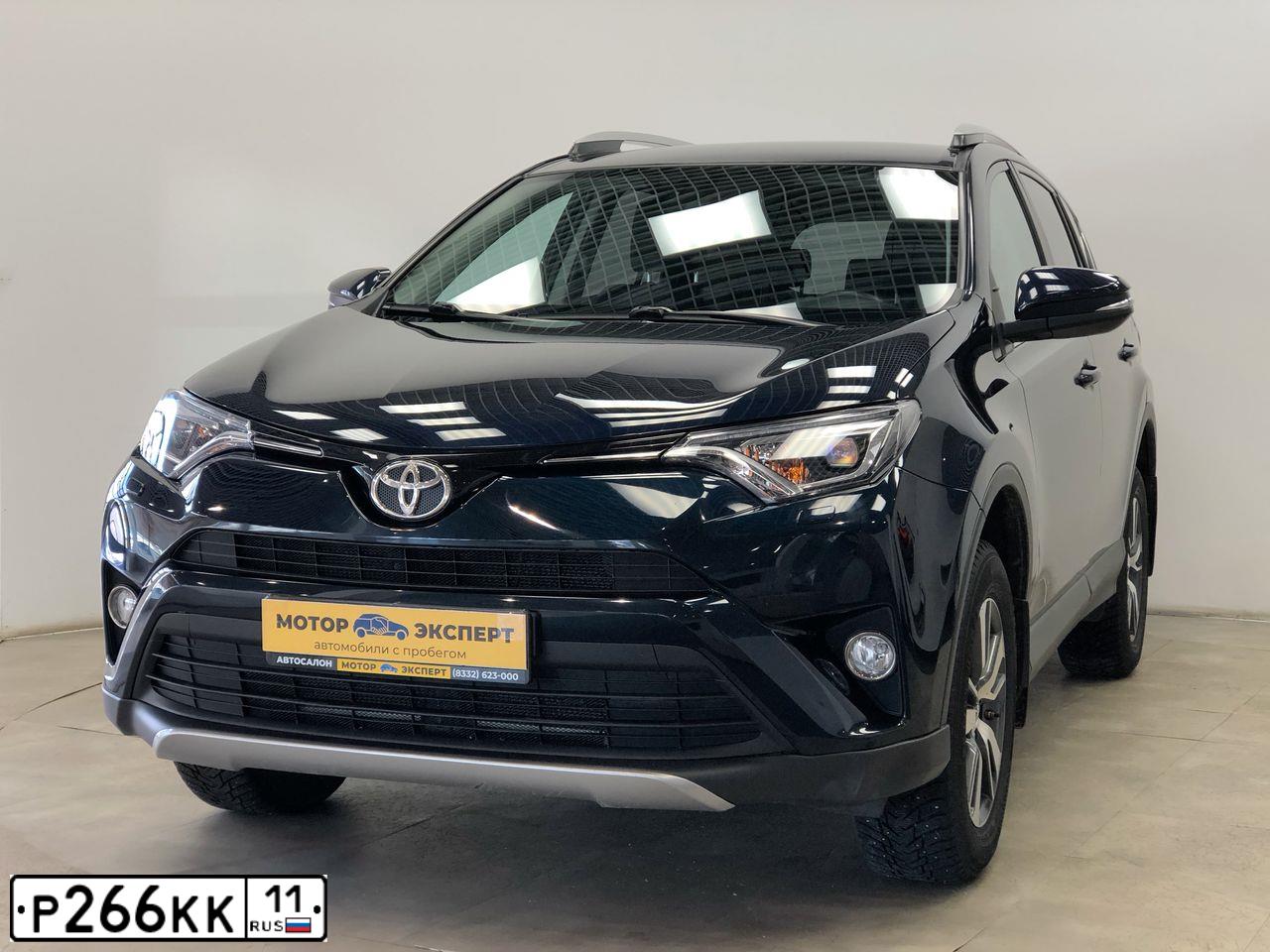 Фото автомобиля TOYOTA RAV4, 2018 — госномер В694ТС43. Цвет: ТЕМНО-СИНИЙ МЕТАЛЛИК