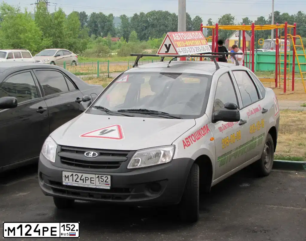 Фото автомобиля LADA GRANTA, 2013 — госномер В138УР37