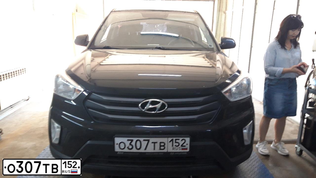 Фото автомобиля HYUNDAI CRETA, 2017 — госномер Н060АА52. Цвет: ЧЕРНЫЙ