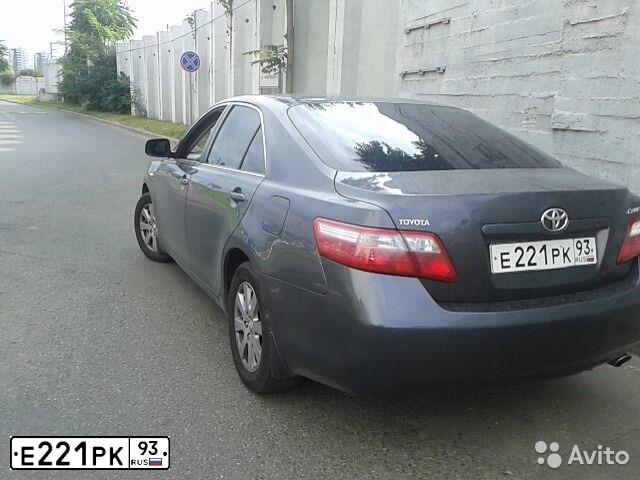 Фото автомобиля TOYOTA CAMRY, 2007 — госномер Е221РК93. Цвет: СЕРЫЙ