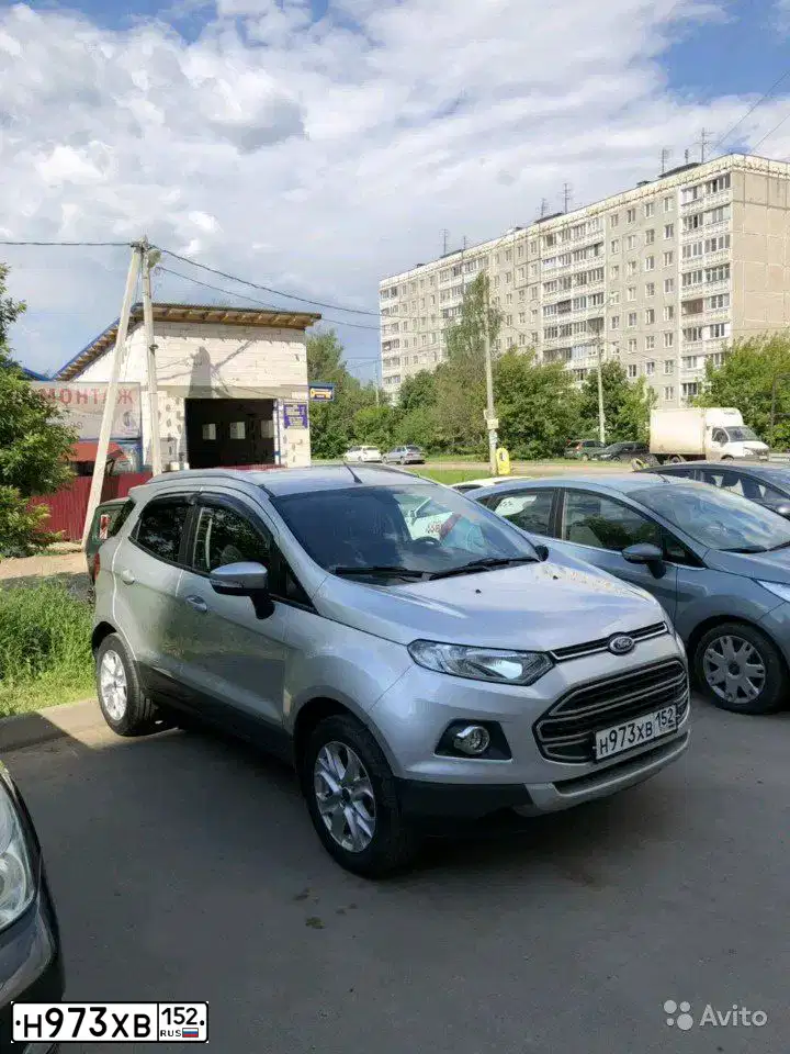 Фото автомобиля FORD ECOSPORT, 2015 — госномер Н973ХВ152. Цвет: СВЕТЛО-СЕРЫЙ