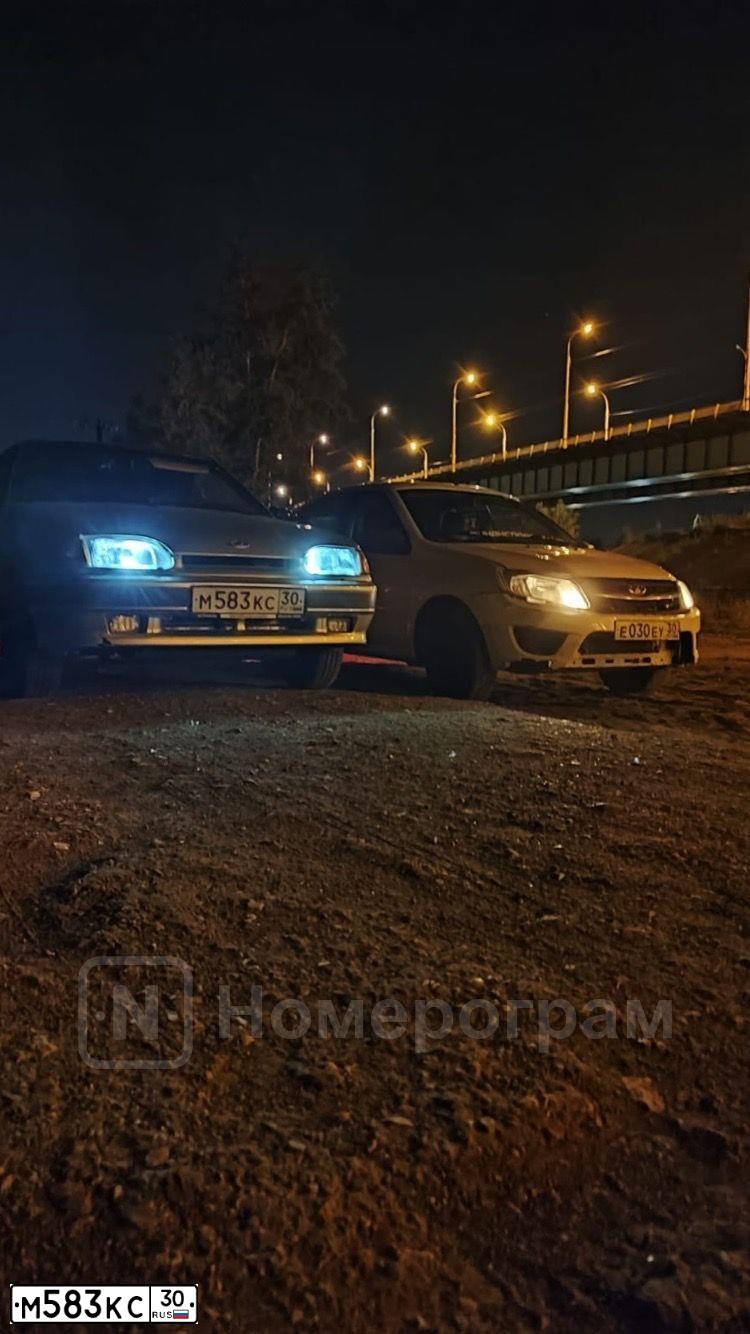 Фото автомобиля LADA 2114 SAMARA, 2007 — госномер М583КС30. Цвет: серебристо-бежевый
