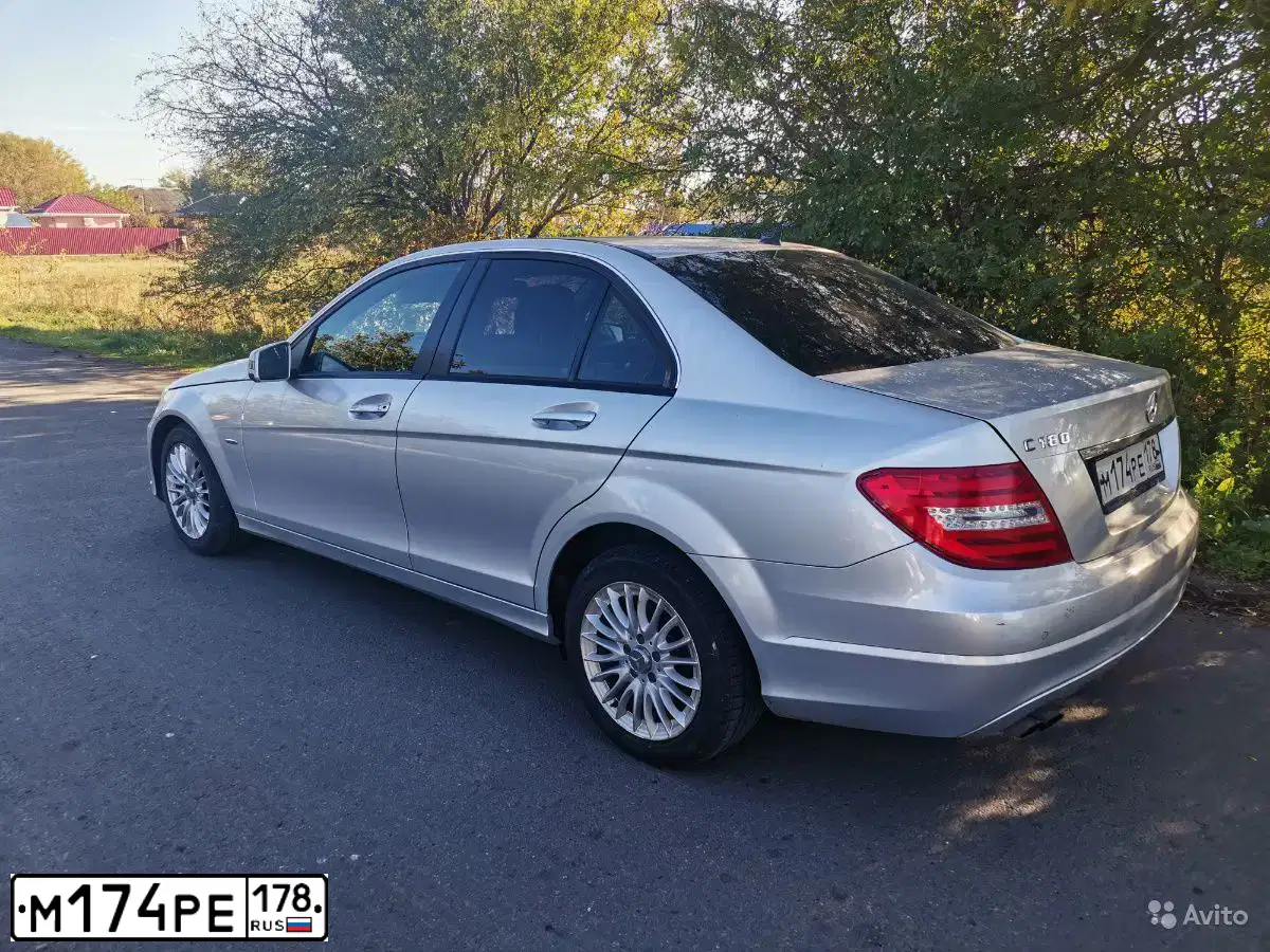 Фото автомобиля MAZDA 3, 2008 — госномер Е615РТ178. Цвет: КРАСНЫЙ