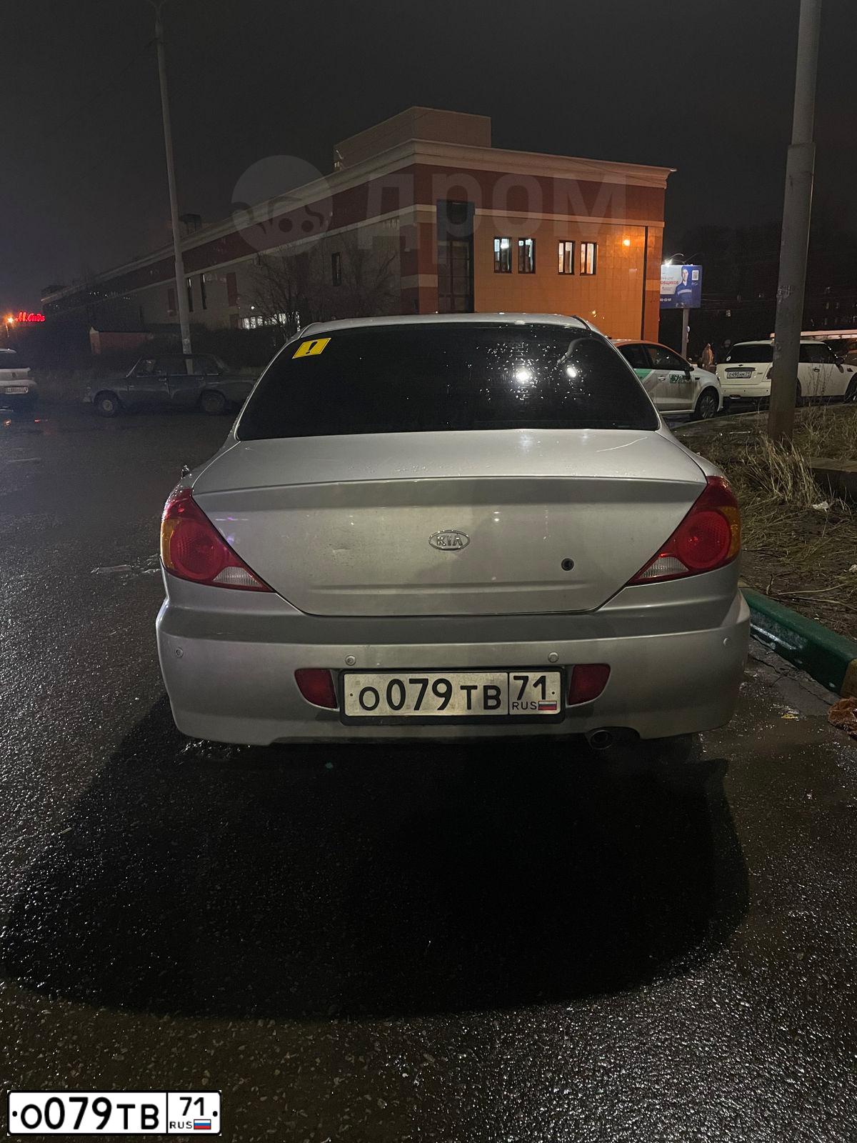 Фото автомобиля KIA SPECTRA, 2006 — госномер Р505АН98. Цвет: АЛМАЗНОЕ СЕРЕБРО