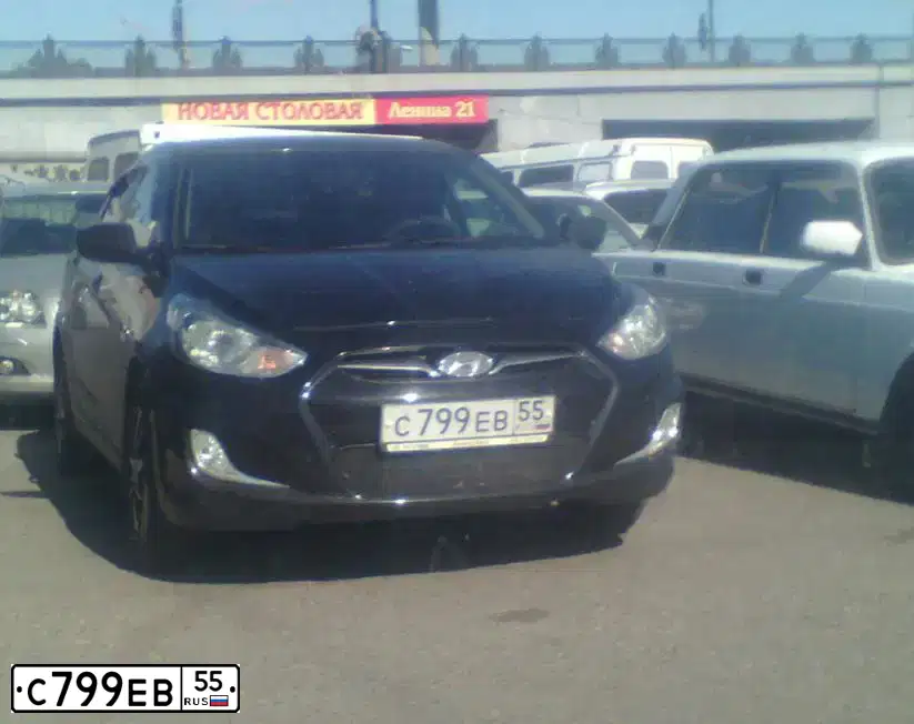 Фото автомобиля HYUNDAI SOLARIS, 2012 — госномер С799ЕВ55. Цвет: ЧЕРНЫЙ
