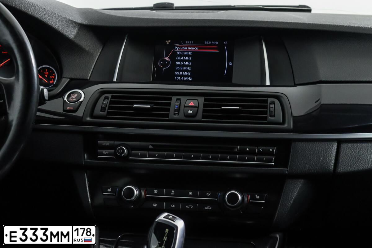 Фото автомобиля BMW 520I, 2016 — госномер С062ЕТ198