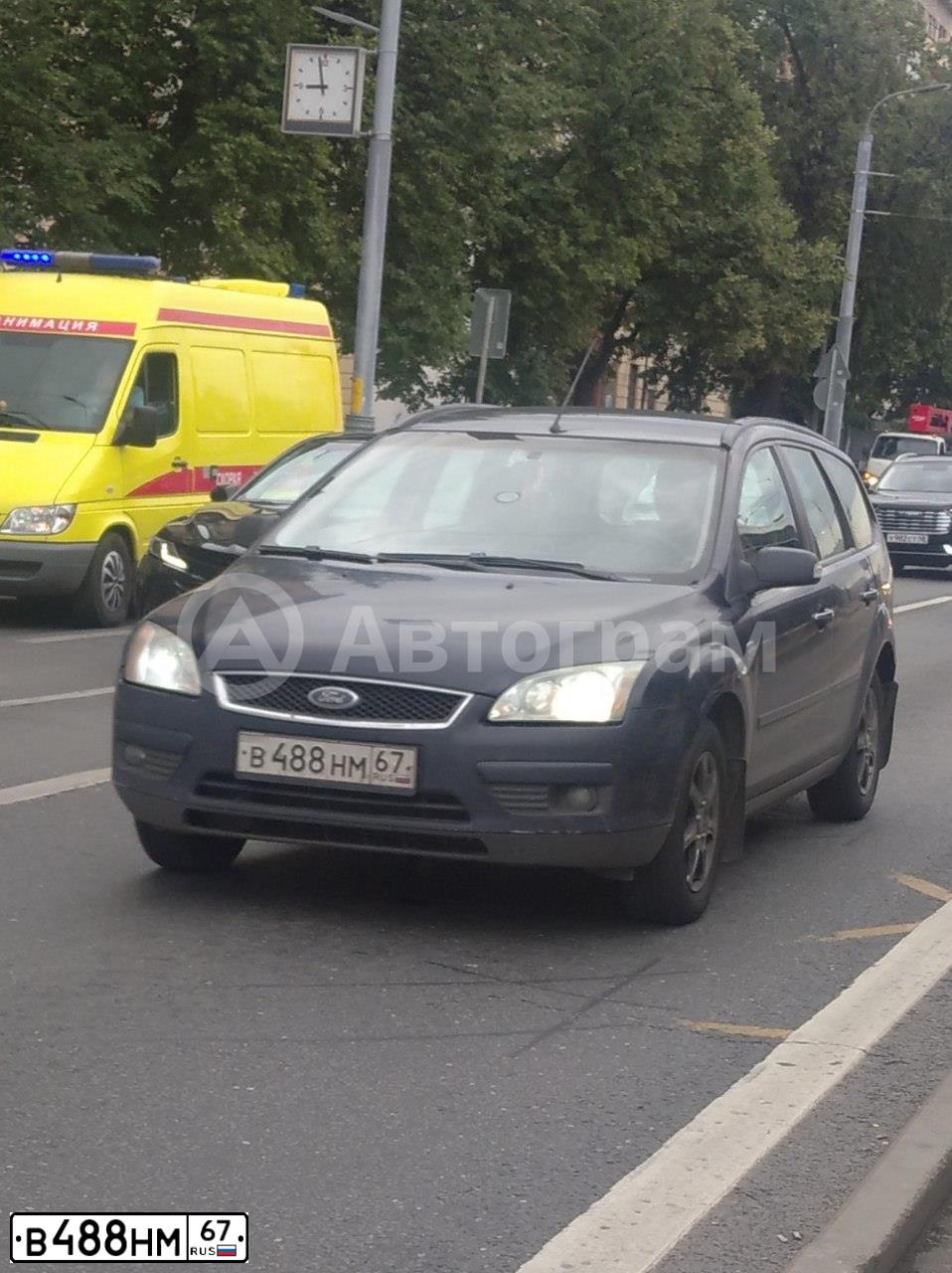 Фото автомобиля FORD FOCUS, 2007 — госномер А884ОУ790. Цвет: Темно-синий
