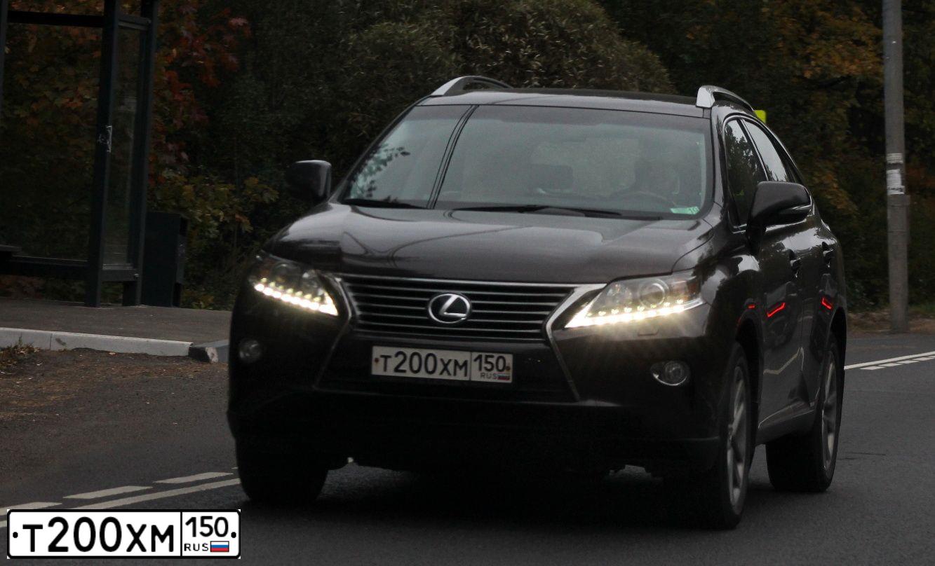 Фото автомобиля LEXUS RX, 2007 — госномер А253НМ150. Цвет: ЗЕЛЕНЫЙ