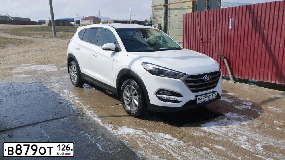 Фото автомобиля HYUNDAI TUCSON, 2017 — госномер Р647ММ05. Цвет: Белый